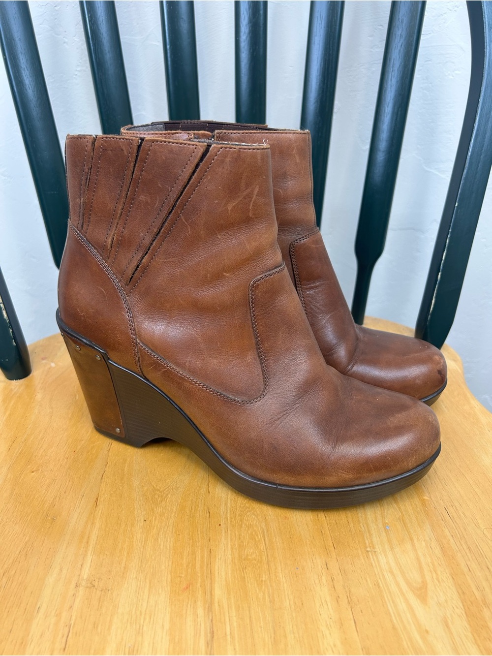 Dansko Brown Leather Wedge Ankle Boots Size 41 Boho Western Classic Zip Up